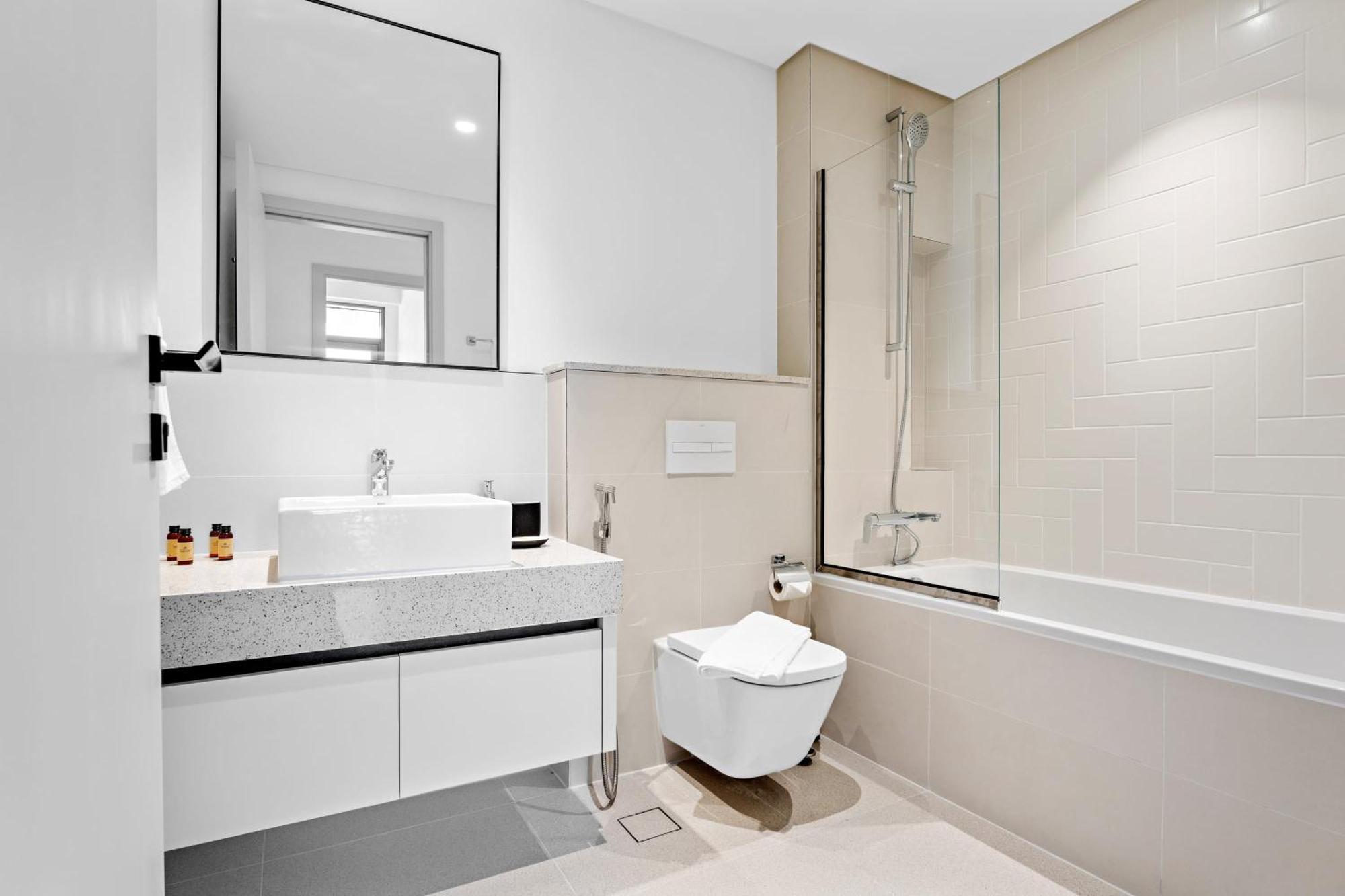 Apartment Family Friendly 2bdr With Sea & View Dubai